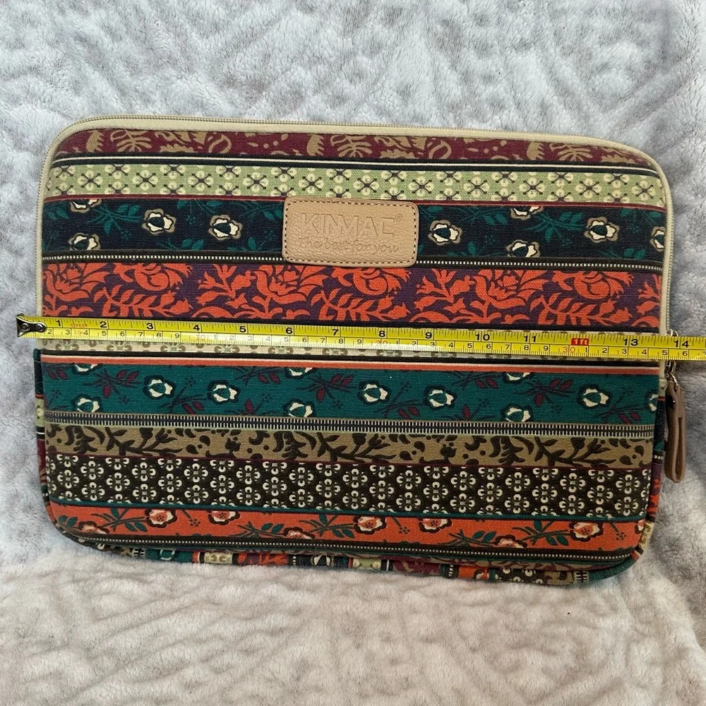✨LIKE NEW✨Kinmac Laptop Sleeve Boho Floral Zip Closure Padded Hippie